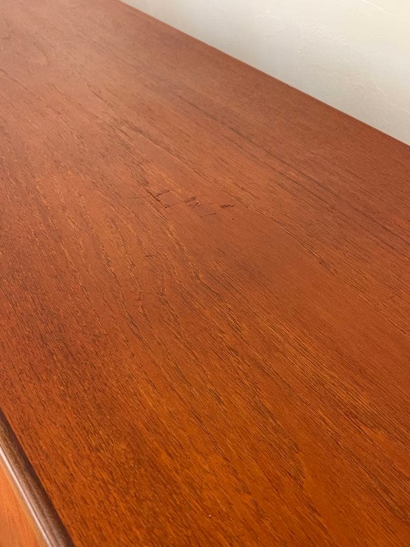 北欧 デンマーク ヴィンテージ チーク オイルフィニッシュ サイドボード