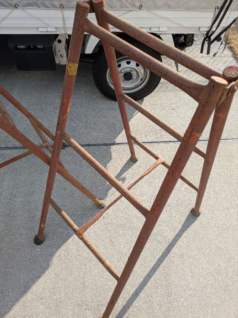 【DIY 棚などのインテリア等に】スチール脚立セット(送料込)