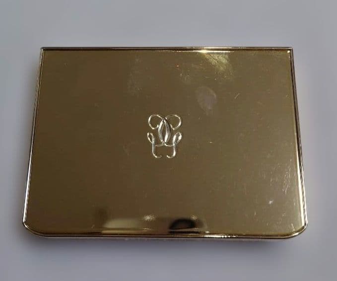 ゲラン　パリュールゴールドスキンコントロールコンパクト　０N