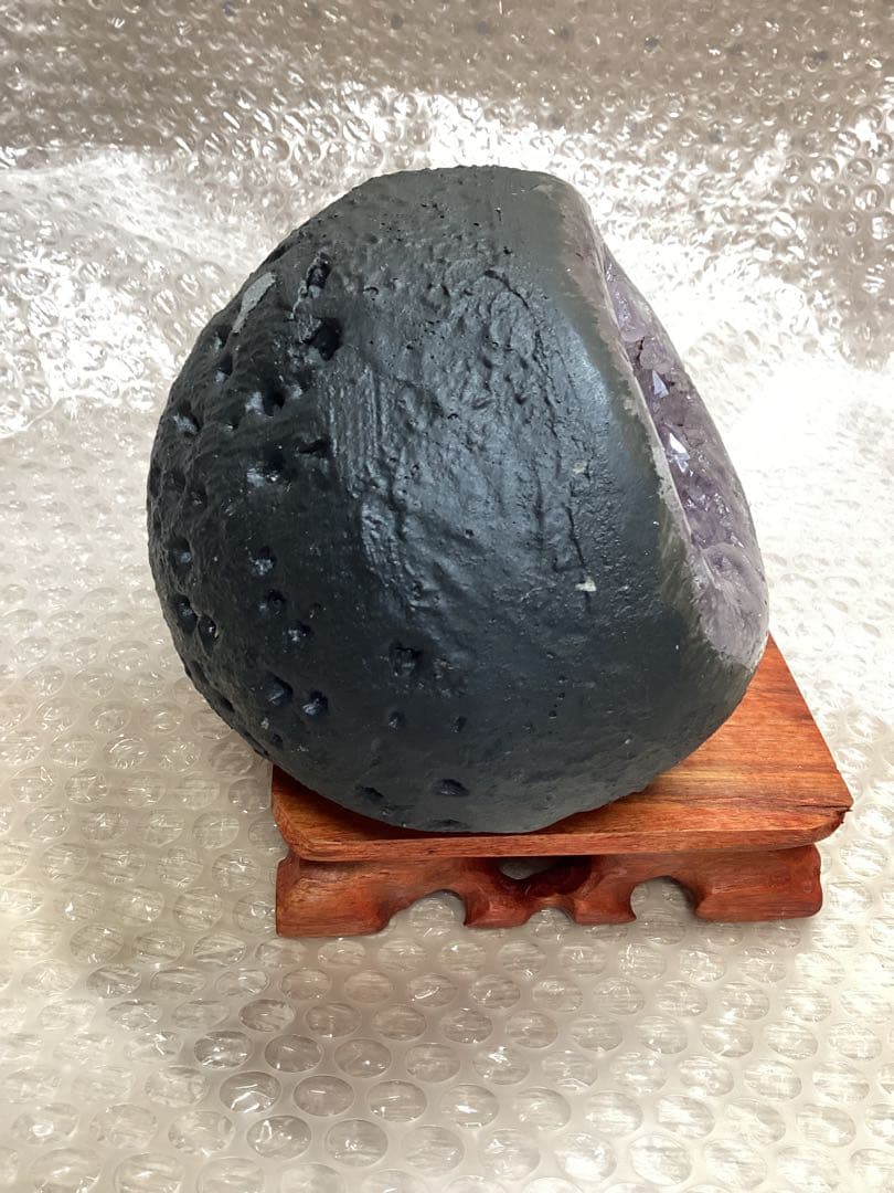 ウルグアイ産　アメジストドーム 1.85kg