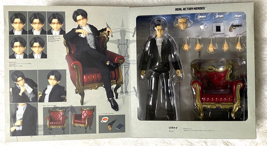 メディコムトイ RAH 進撃の巨人 リヴァイ 私服Ver. フィギュア