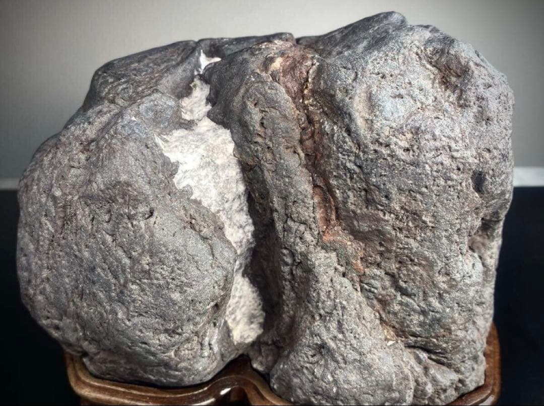 2477 安倍川紫晃石 『九天ノ瀧』桐箱付 水石 骨董 盆石