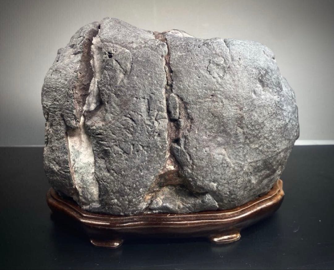 2477 安倍川紫晃石 『九天ノ瀧』桐箱付 水石 骨董 盆石