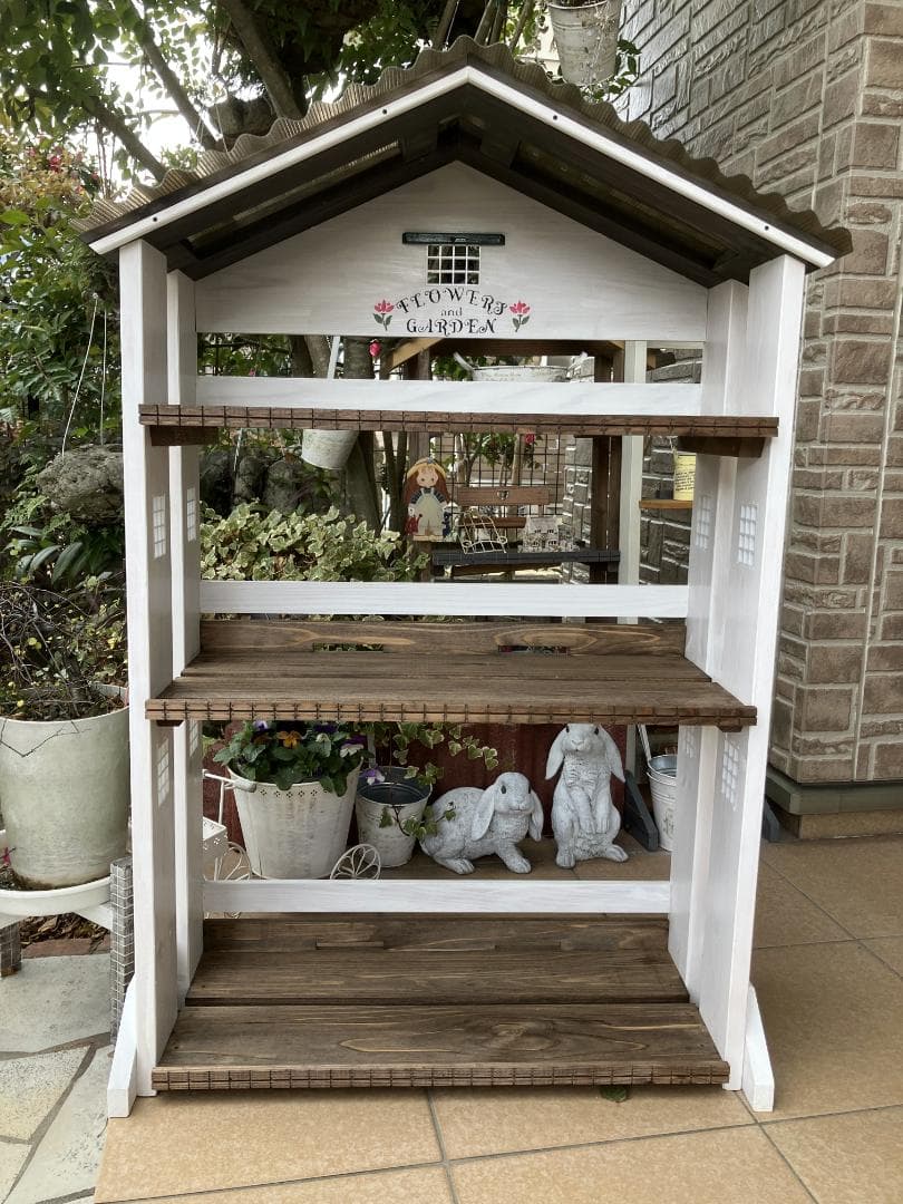 No18　 ⭐︎Alphonse✩商品三角お屋根 4段 Whiteを棚3段