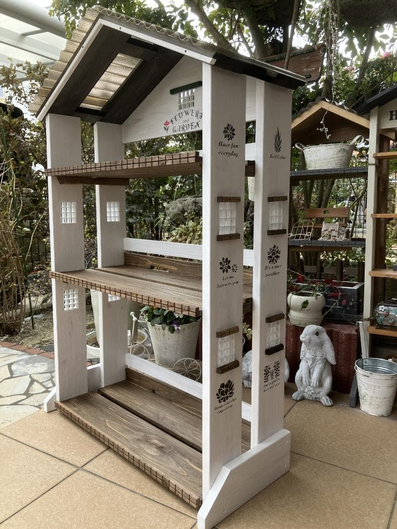 No18　 ⭐︎Alphonse✩商品三角お屋根 4段 Whiteを棚3段