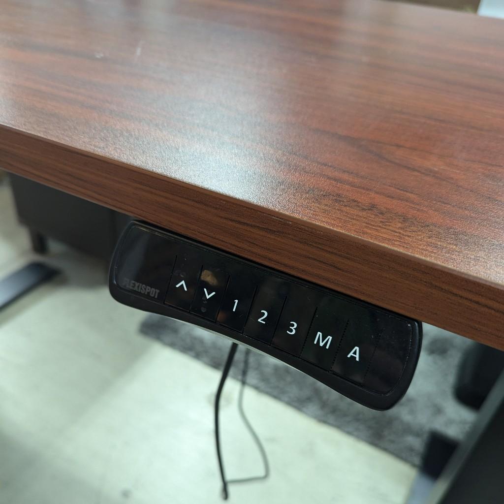 FLEXISPOT⭐️昇降テーブル　パソコン台　作業台　愛知県　あま市