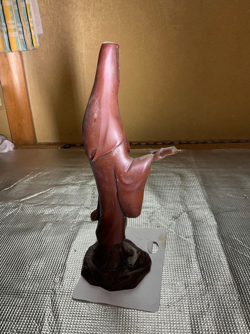 聖観世音菩薩立像。銅製。現状品。【まあまあの重量が御座います、芳山と言う文字】。