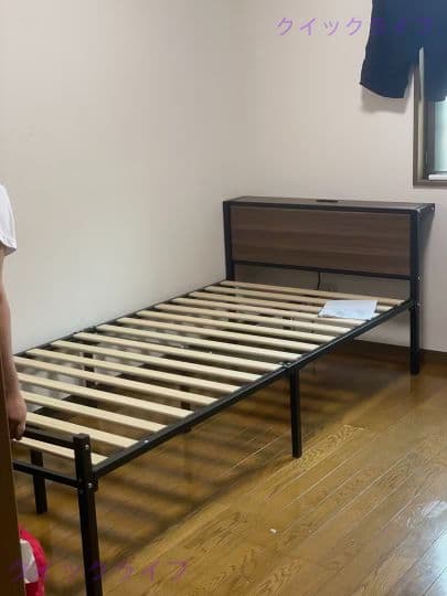 ヘッドボード付きシングルスチールベッド ウォールナット × ブラック