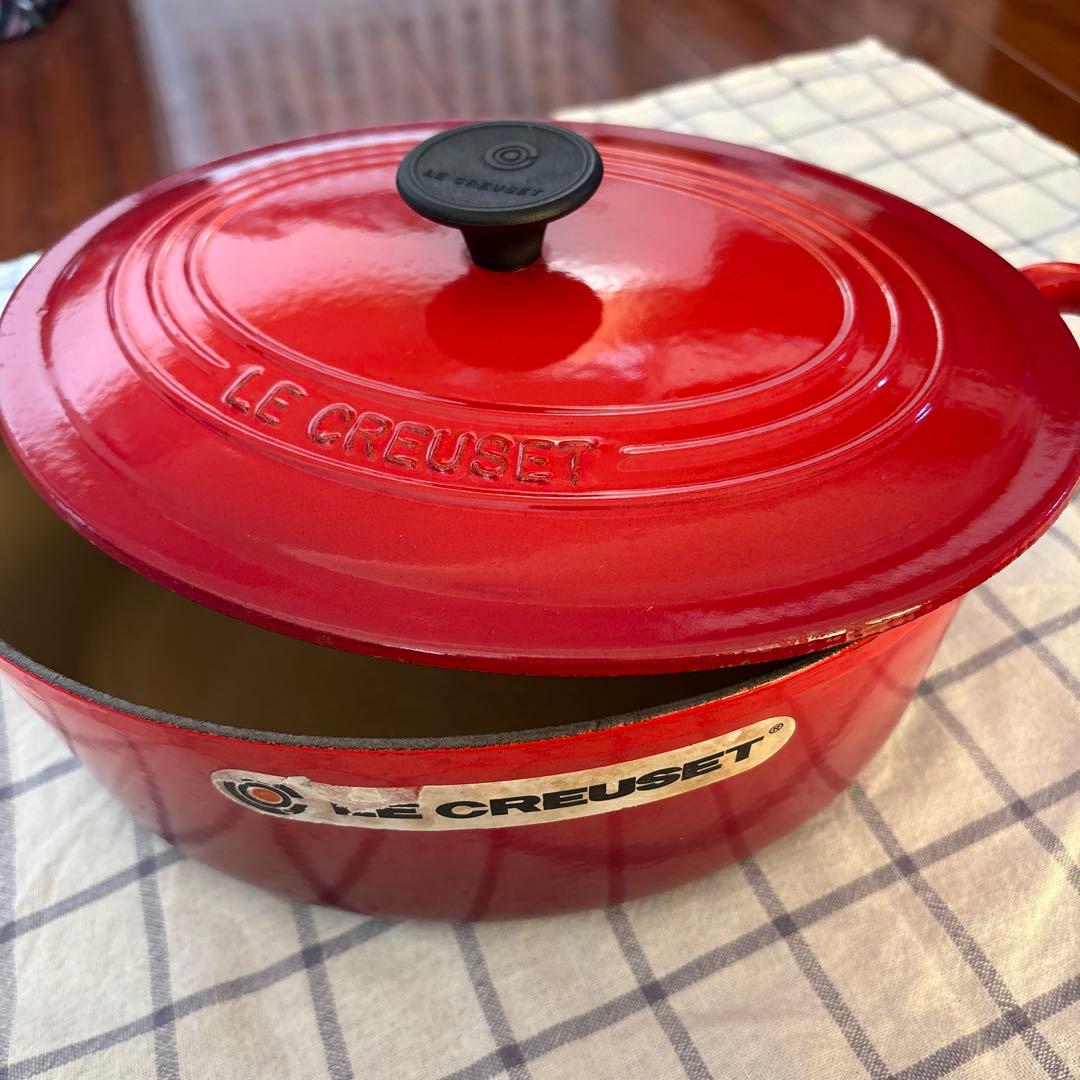 ル・クルーゼ鍋　オーバル赤２５