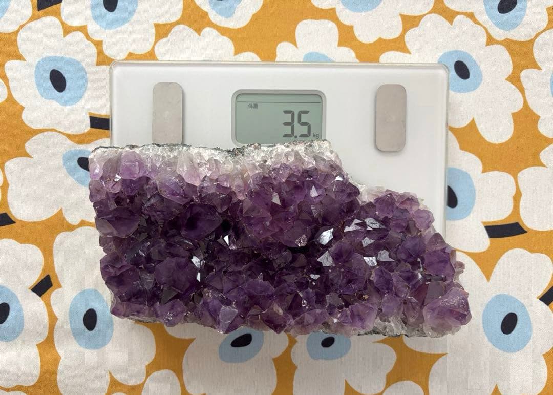 SALE✩.*˚天然石 水晶 アメジスト クラスター 原石 3.5kg 台座付き