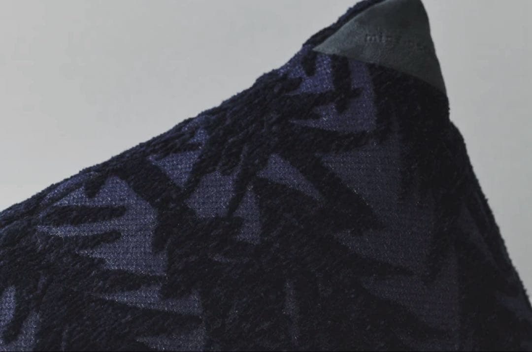 【レア】新品未使用　ミナペルホネン salo クッションカバー　ネイビー