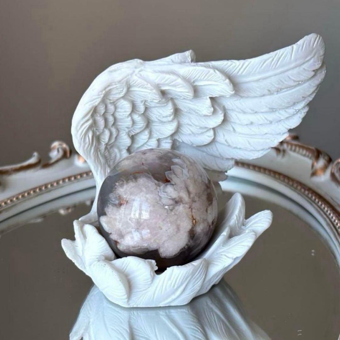 再入荷‼️天使の羽 台座 過去出品出てます！スフィアやさざれ入れに♡♡