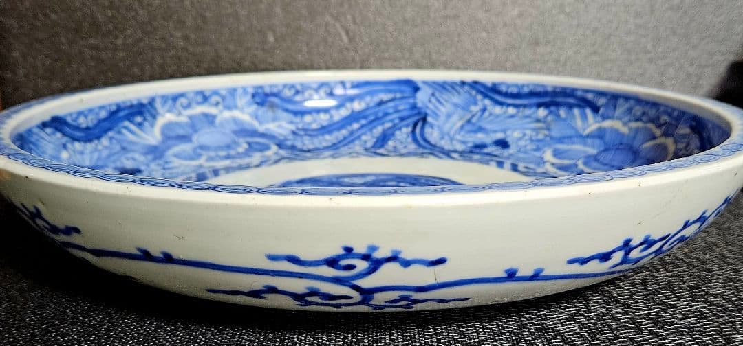 江戸時代後期　古伊万里　染付　鳳凰に牡丹の図　見込みに鳳凰図　33.7cm大鉢