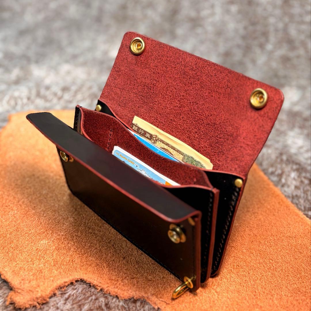 顔料赤芯.トラッカーウォレットミドル3層.コインフラップ - メルカリ