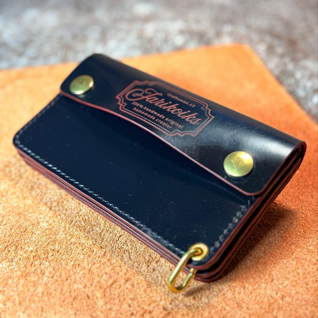 顔料赤芯.トラッカーウォレットミドル3層.コインフラップ - メルカリ
