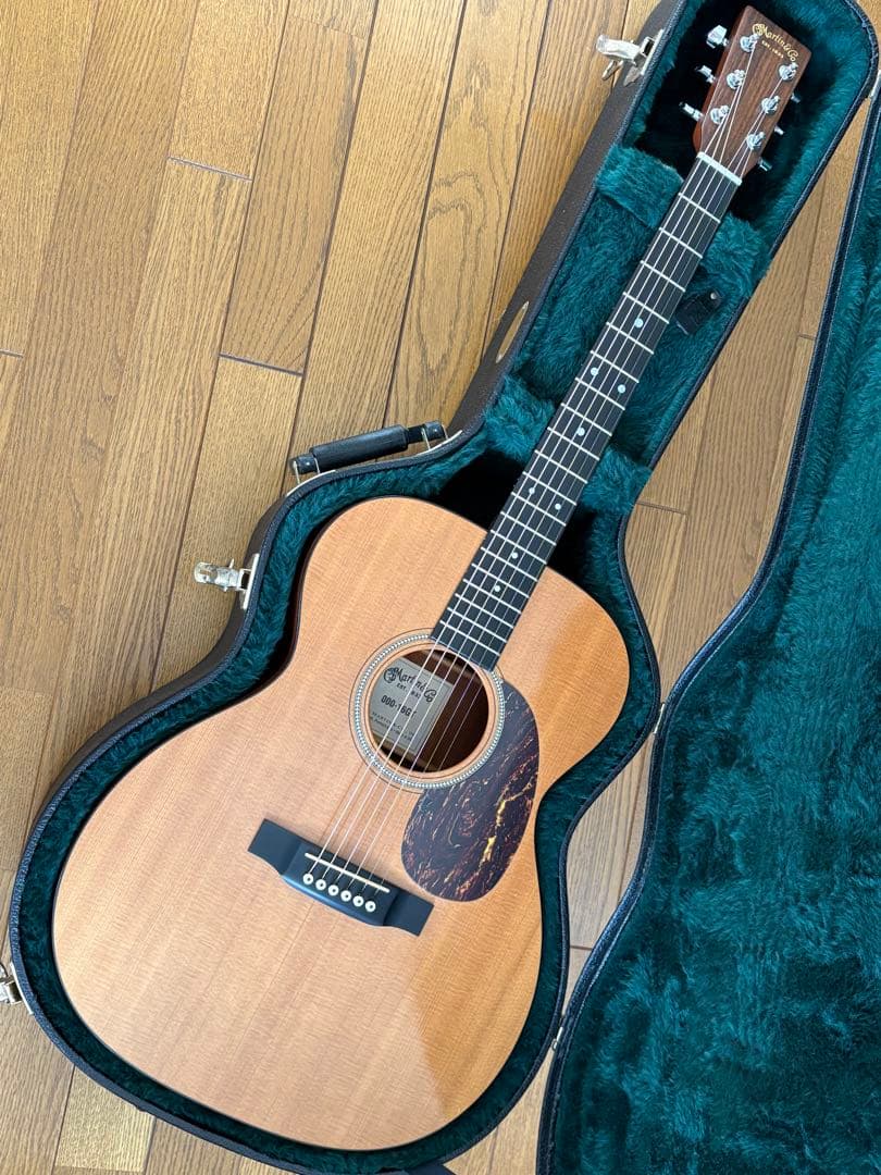 ⭐️クリスマスセール❣️ Martin OOO-16GT オール単板 - メルカリ