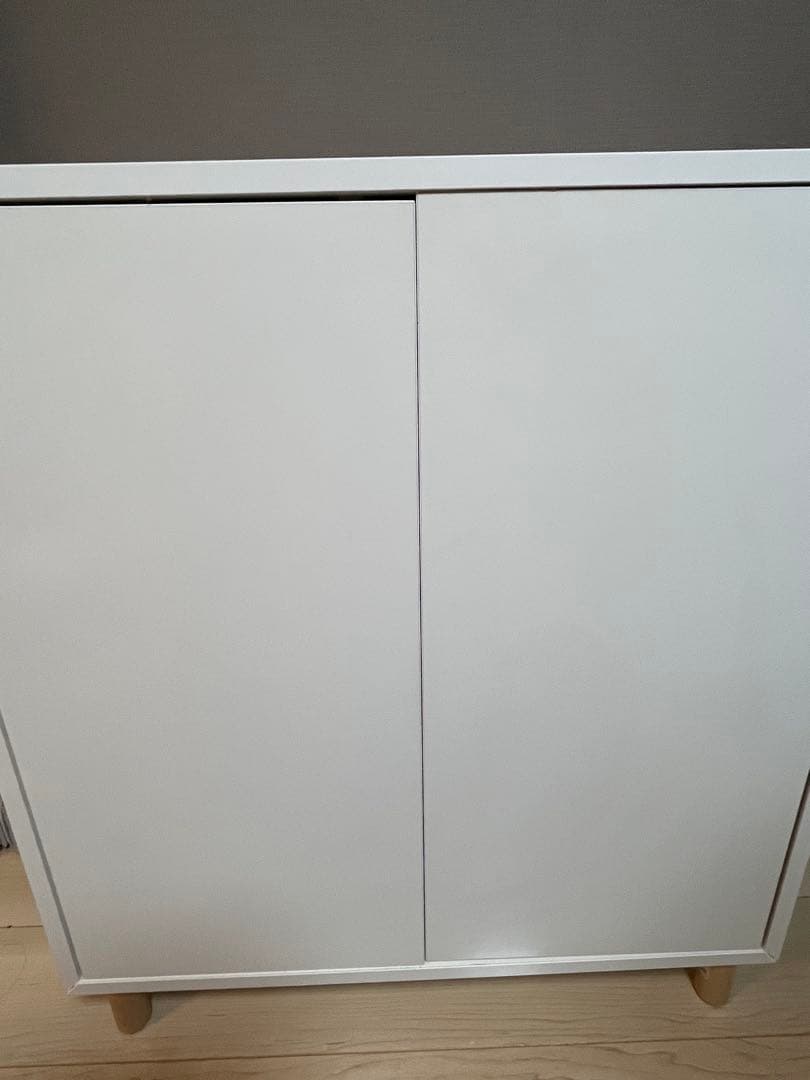 ホワイト　エーケト　IKEA