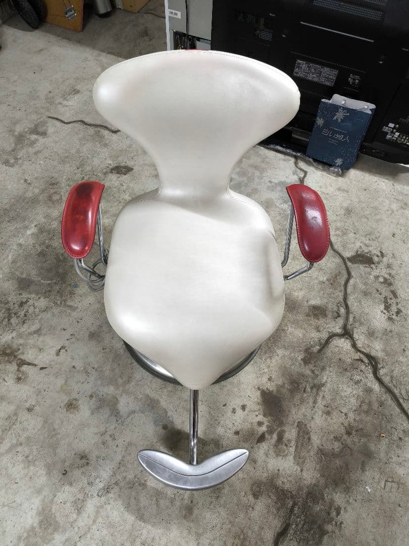 タカラベルモント　チェアー　理容室　美容室　インテリアにも