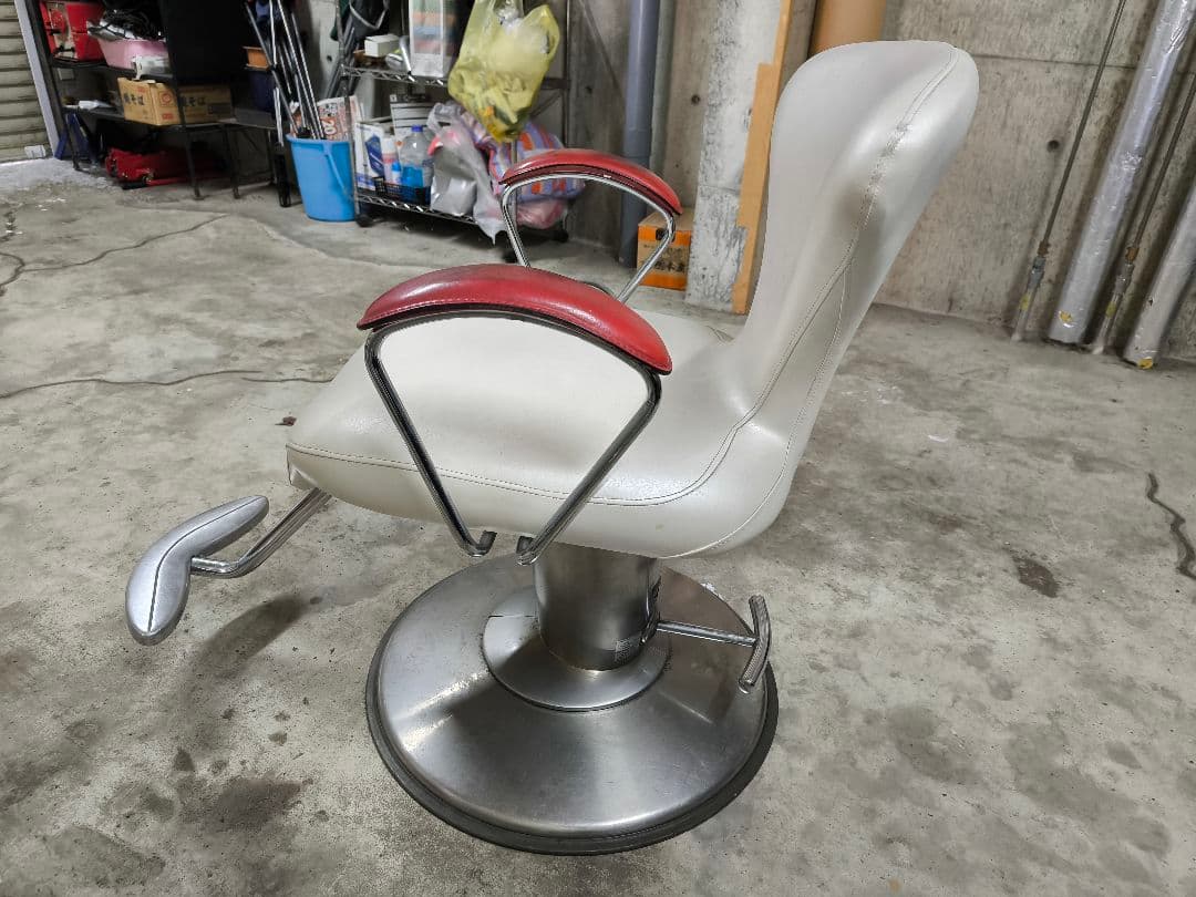 タカラベルモント　チェアー　理容室　美容室　インテリアにも