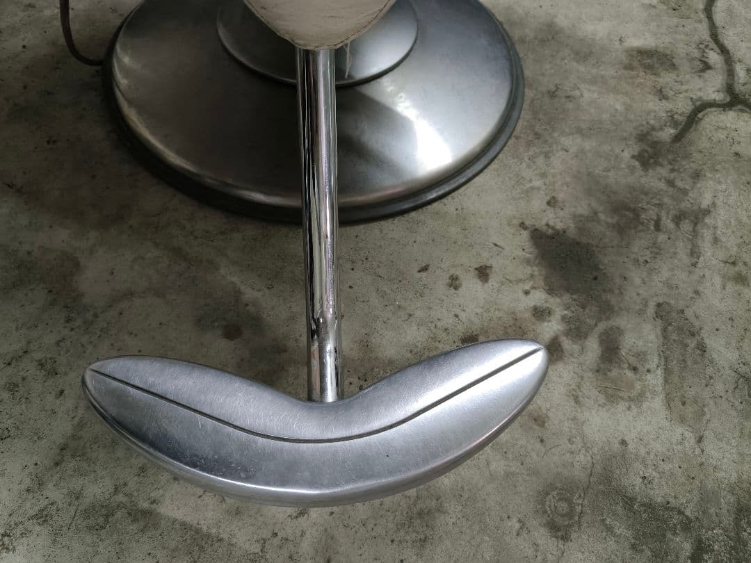 タカラベルモント　チェアー　理容室　美容室　インテリアにも