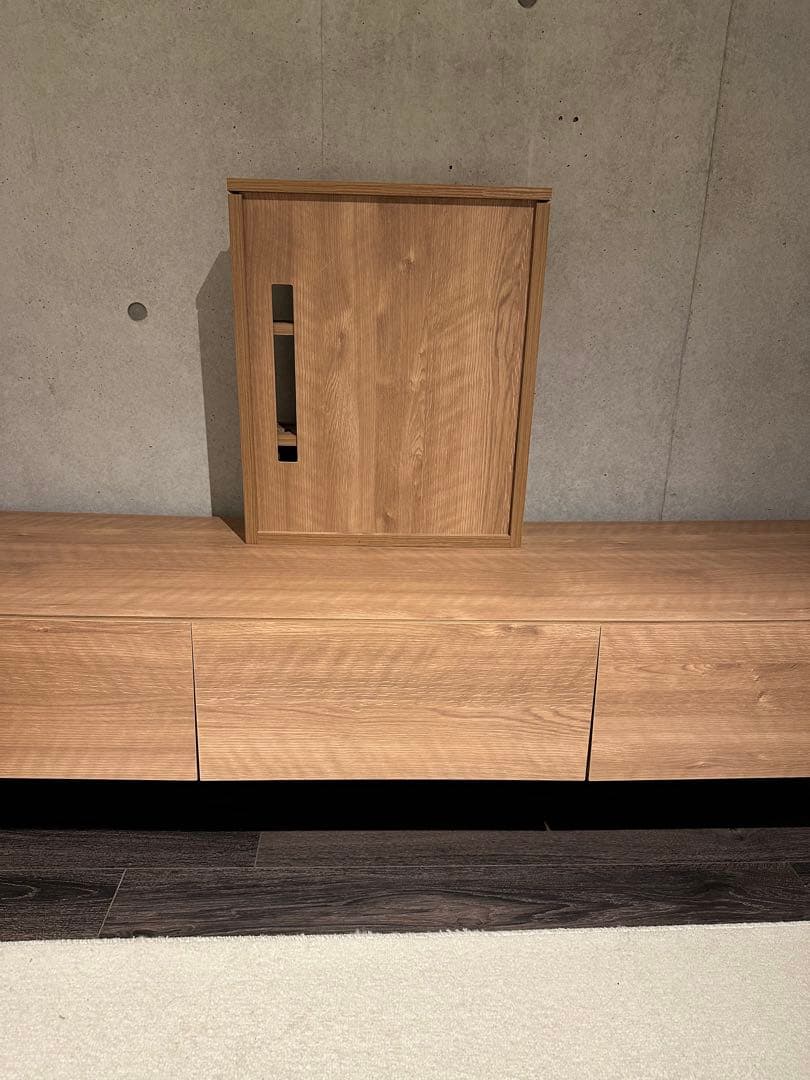 木製テレビ台 モダンデザイン 収納力抜群