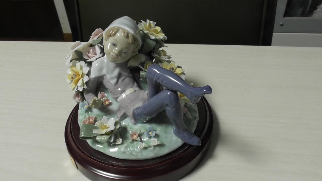 LLADRO　リヤドロ【夢見る妖精】ハイポーセリン　リアドロ　　L291
