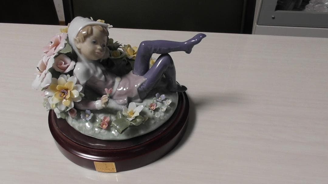 LLADRO　リヤドロ【夢見る妖精】ハイポーセリン　リアドロ　　L291
