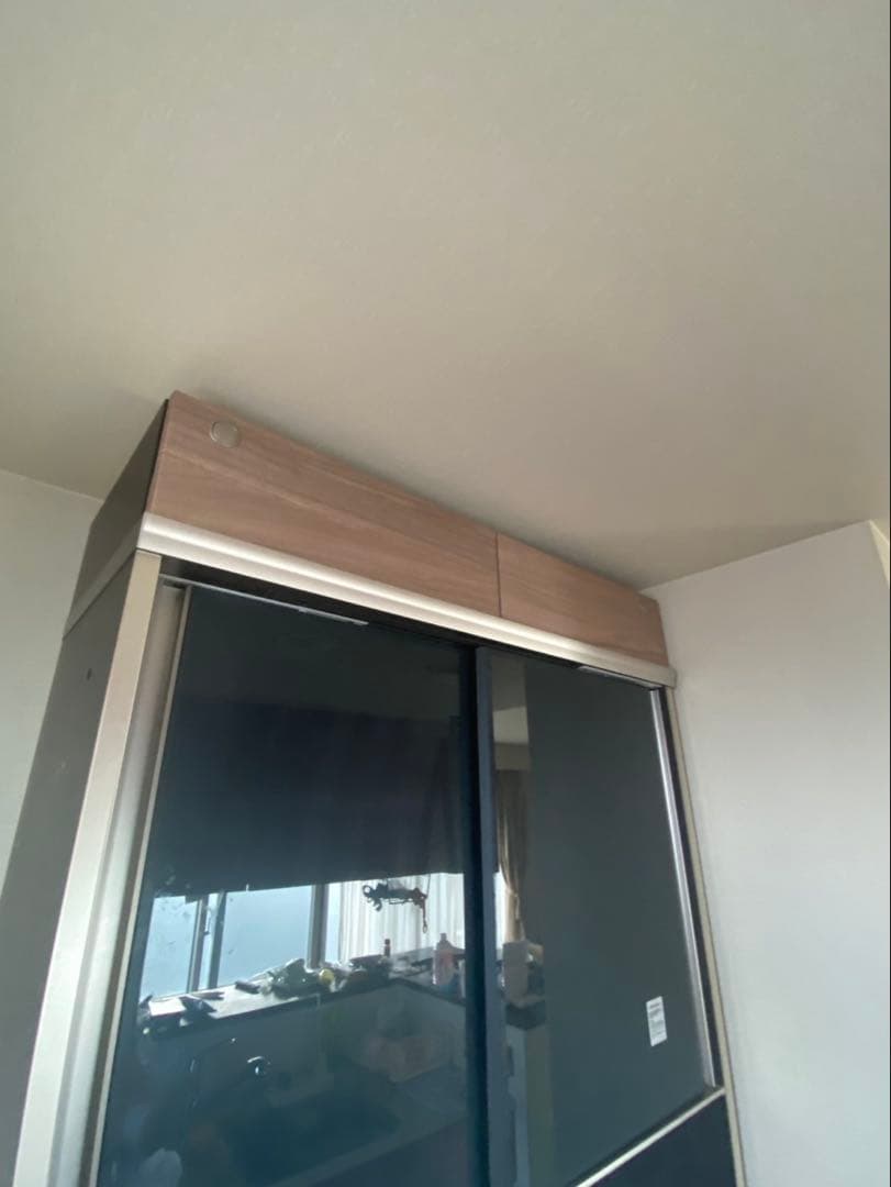 キッチン収納 食器棚 モダンデザイン