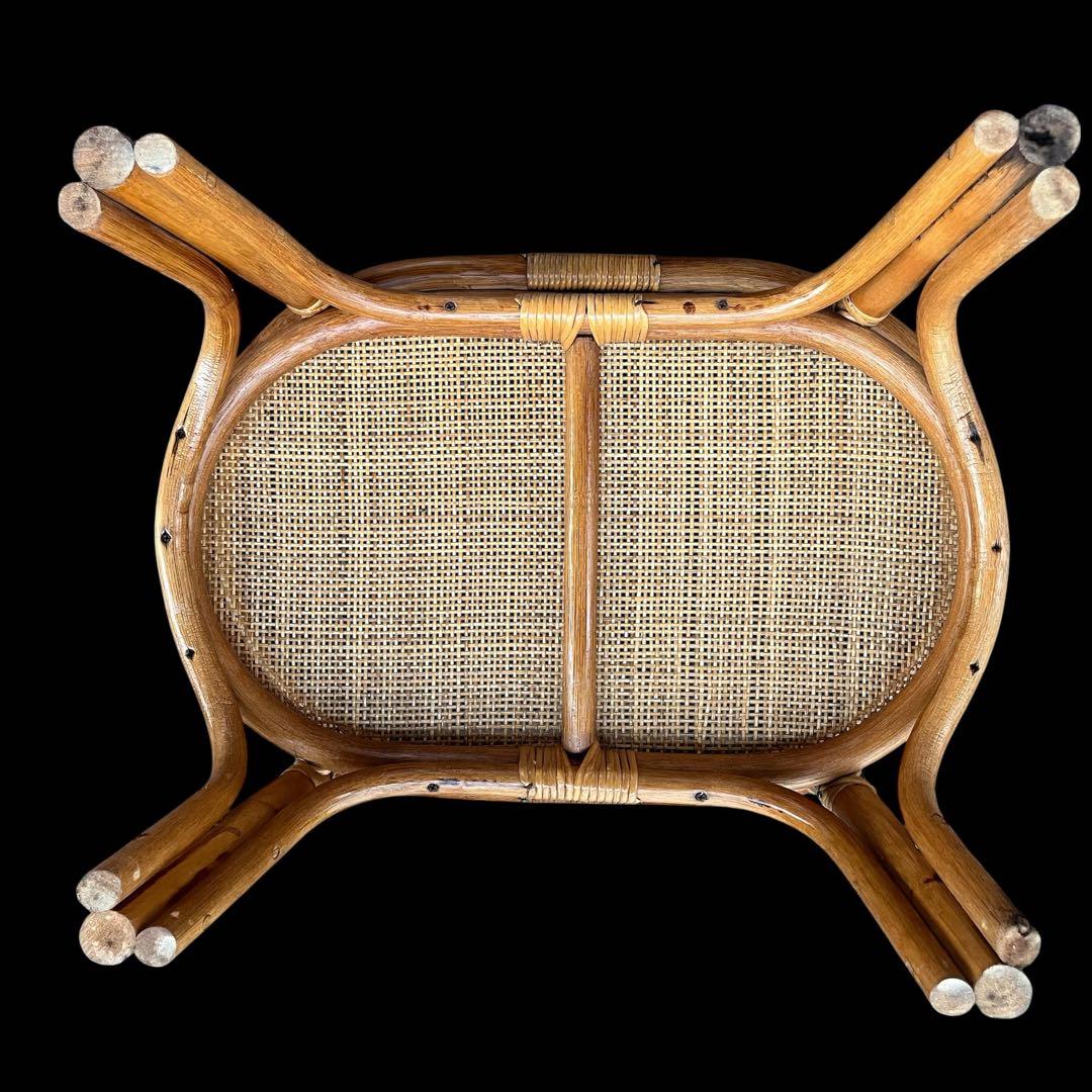 「ラタン×ガラスの美曲線！天然素材ローテーブル」　ガラステーブル