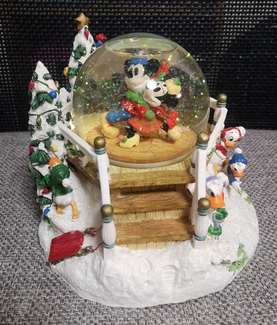 ディズニー　スノードーム　スノーグローブ　クリスマス　オルゴール　レトロ
