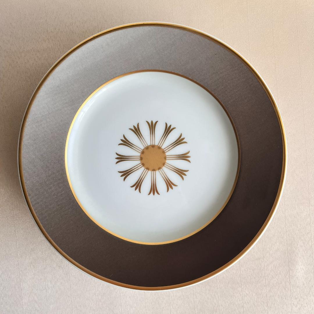 ★新品未使用★フランス製シャビーシックな ミドルプレート 4枚