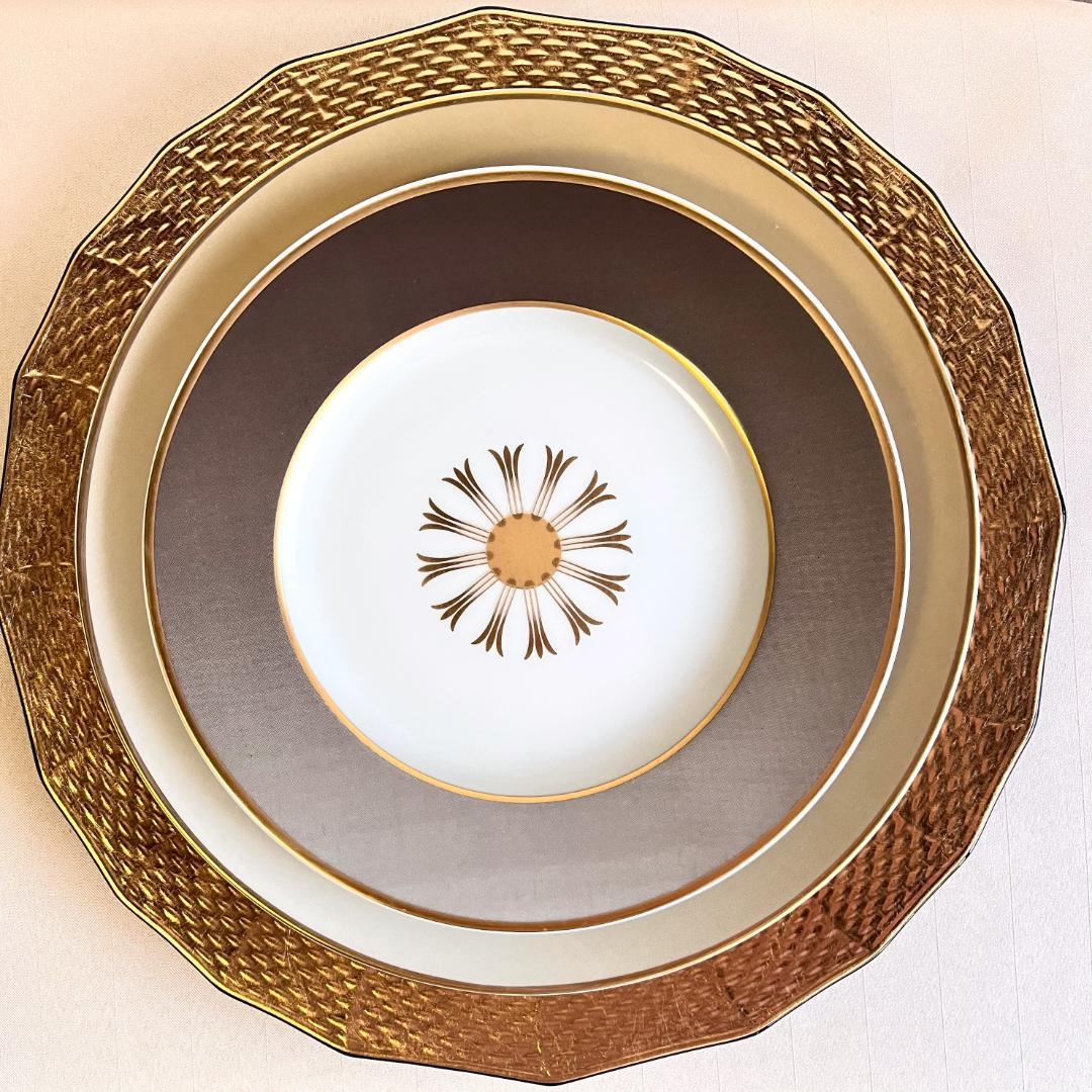 ★新品未使用★フランス製シャビーシックな ミドルプレート 4枚