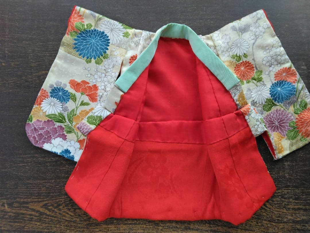 8号市松人形重ね衿付き着物、長襦袢セット(正絹)