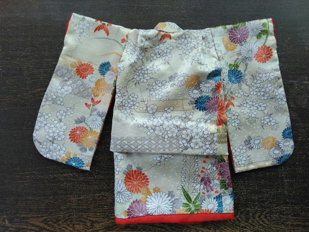 8号市松人形重ね衿付き着物、長襦袢セット(正絹)