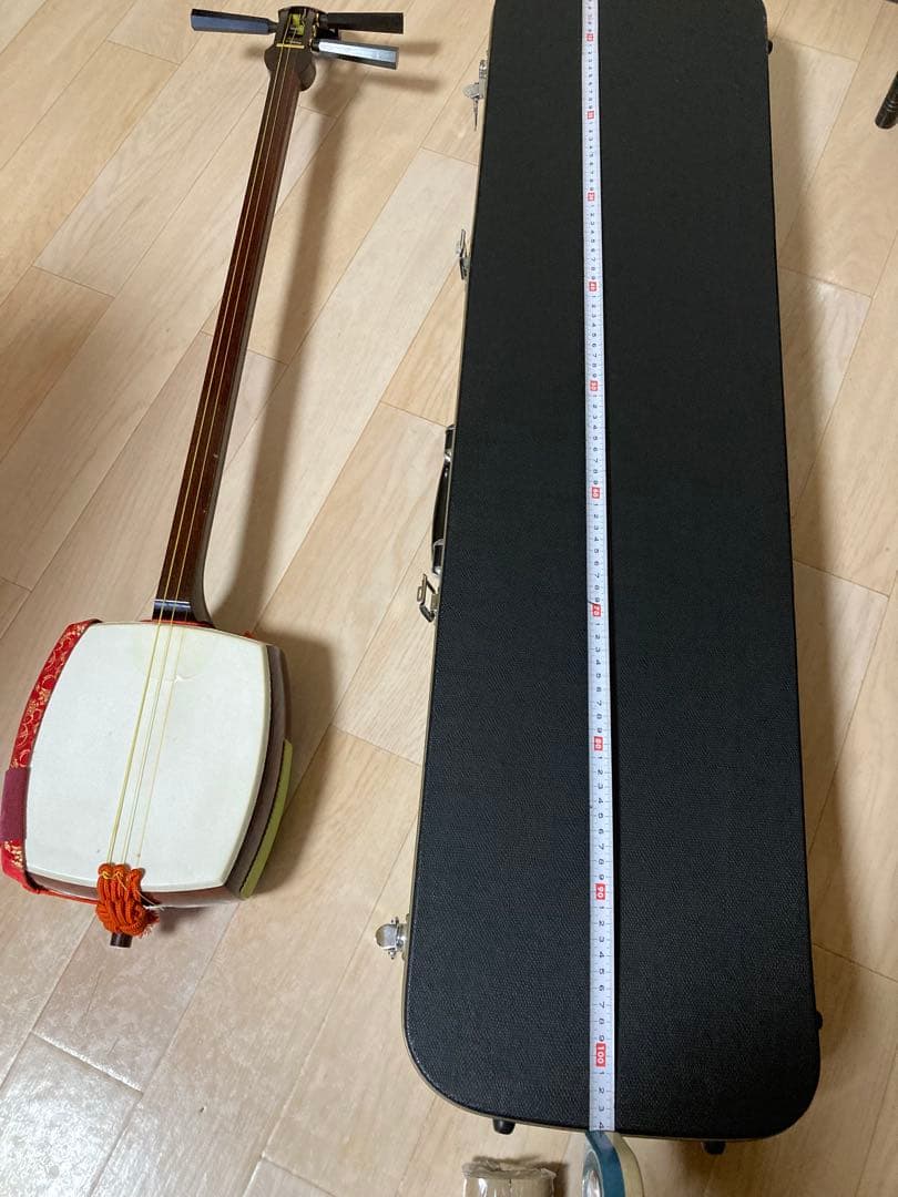 三味線　皮破れあり　ハードケース付き