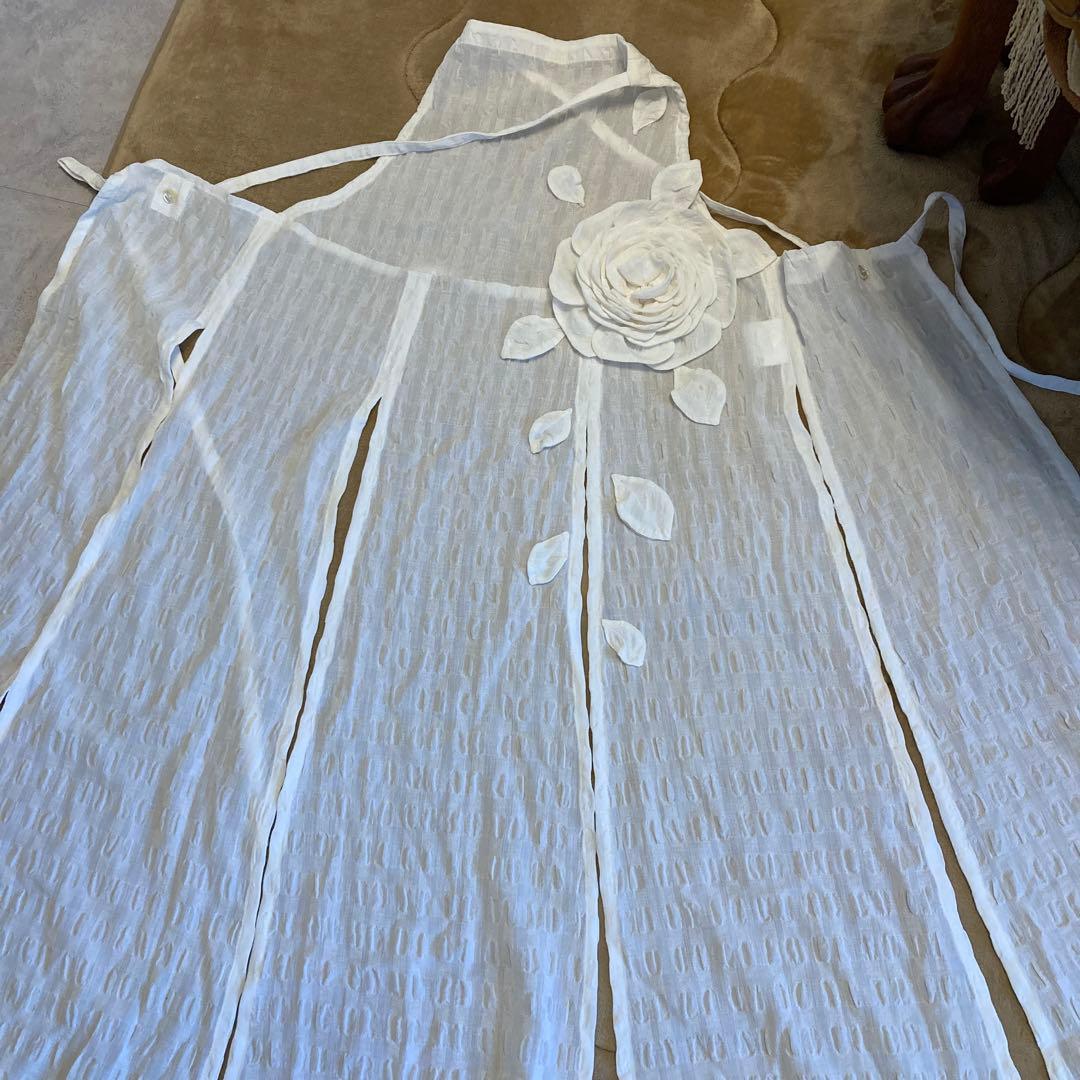 未使用　さえら　ポテチーノ　エプロン　バラモチーフ　ヒスクローネ　アキアカネ