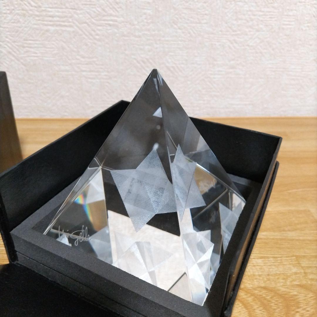 ユリ・ゲラー ピラミッド型オブジェ 箱あり - メルカリ