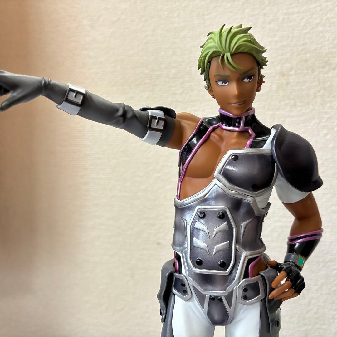 アレク&カヅキ フィギュア バトルスーツVer. - メルカリ