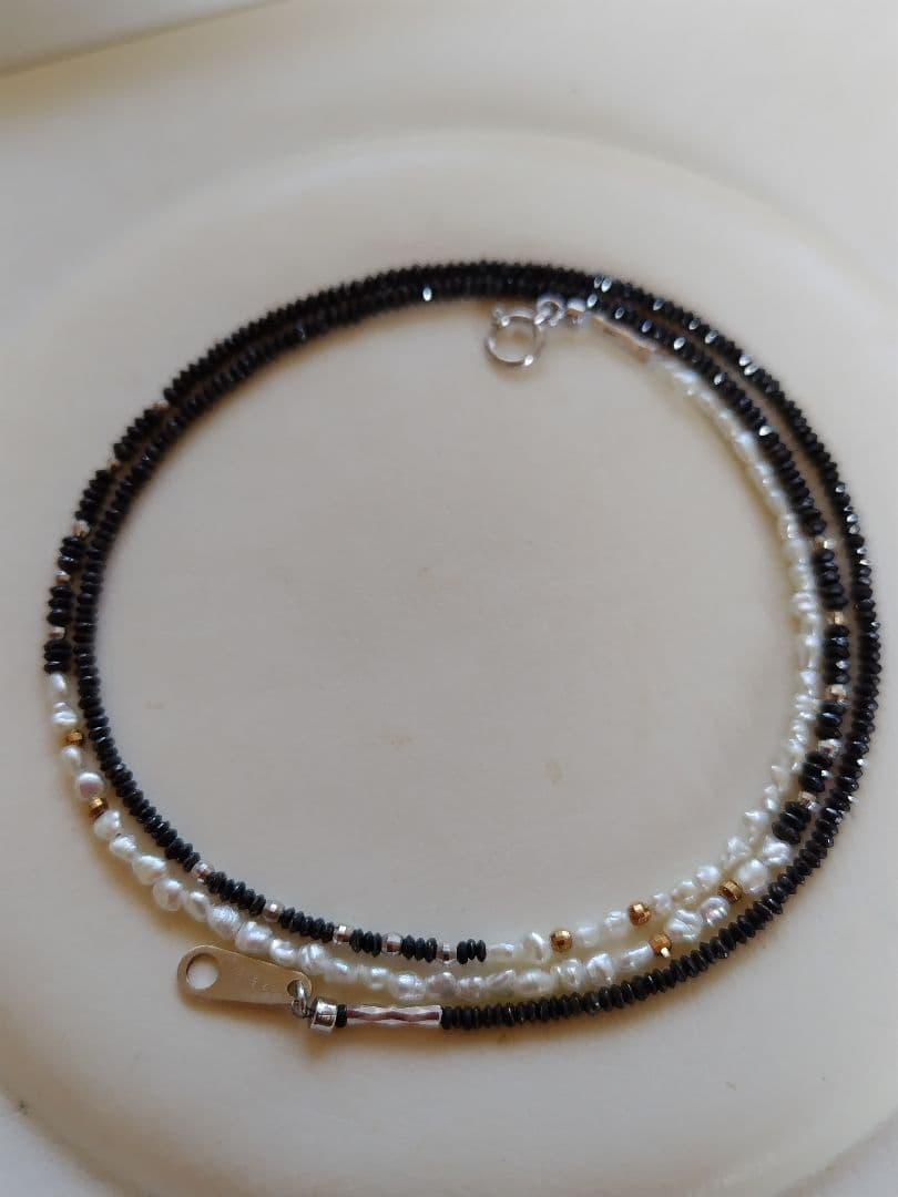 K18WG ブラックダイヤ　13.07ct、アコヤ真珠ケシパールの、セミロング