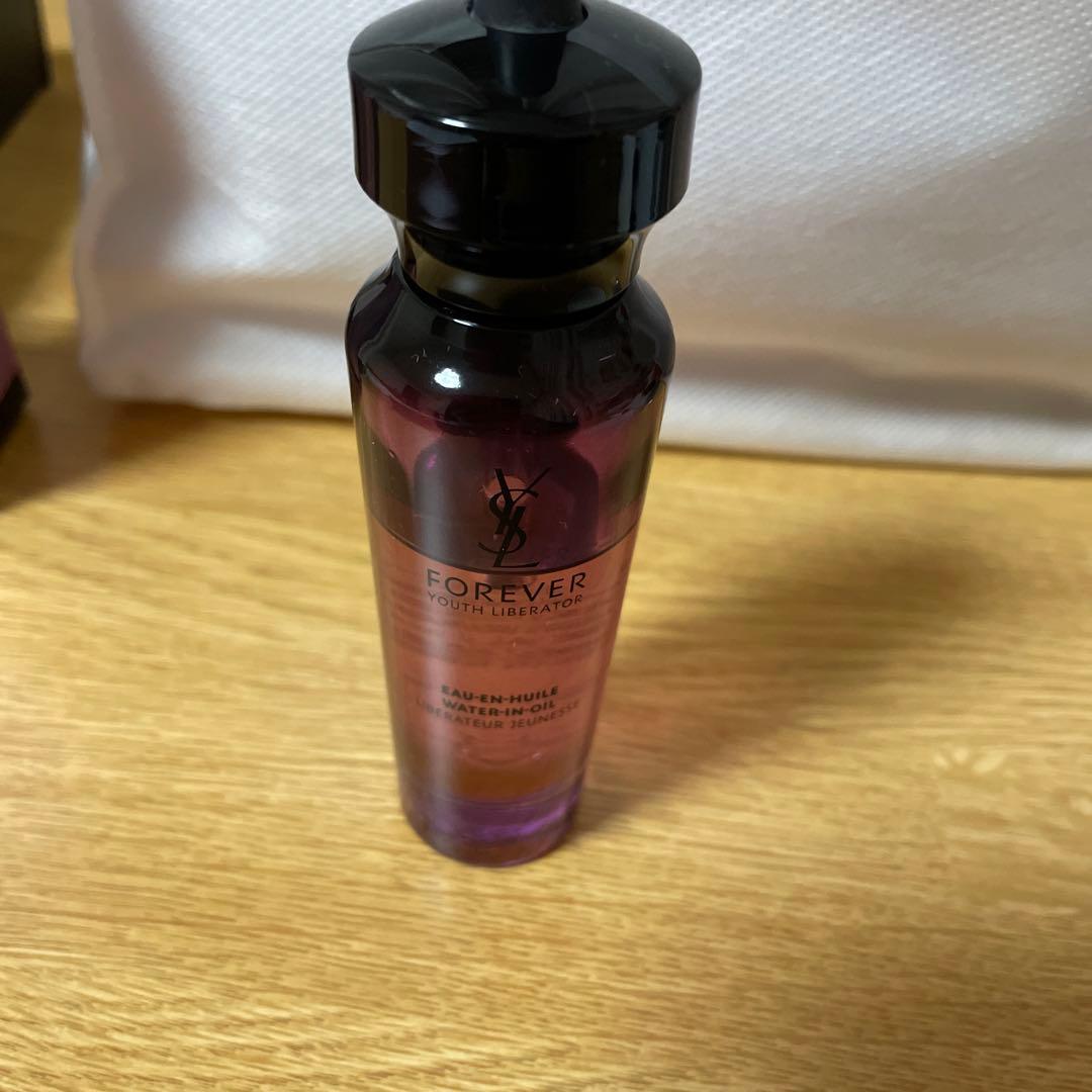 【新品未使用】イヴ・サンローラン フォーエバー リブレイター ウォーター オイル