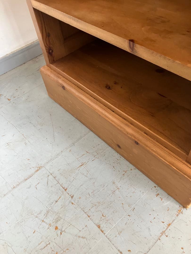 ラキ　ペニーワイズ　チャイルドデスク　Paul Wilson