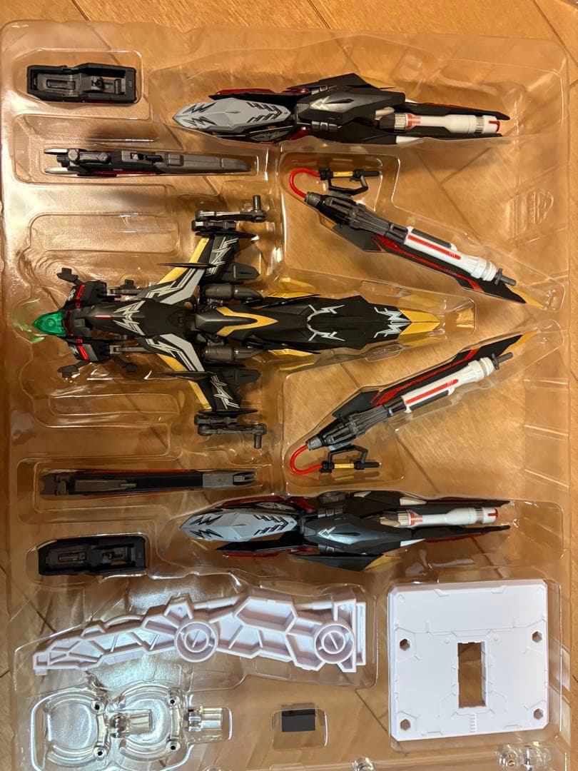 メタルビルド ライトニングストライカー（オルタナティブストライク Ver.）