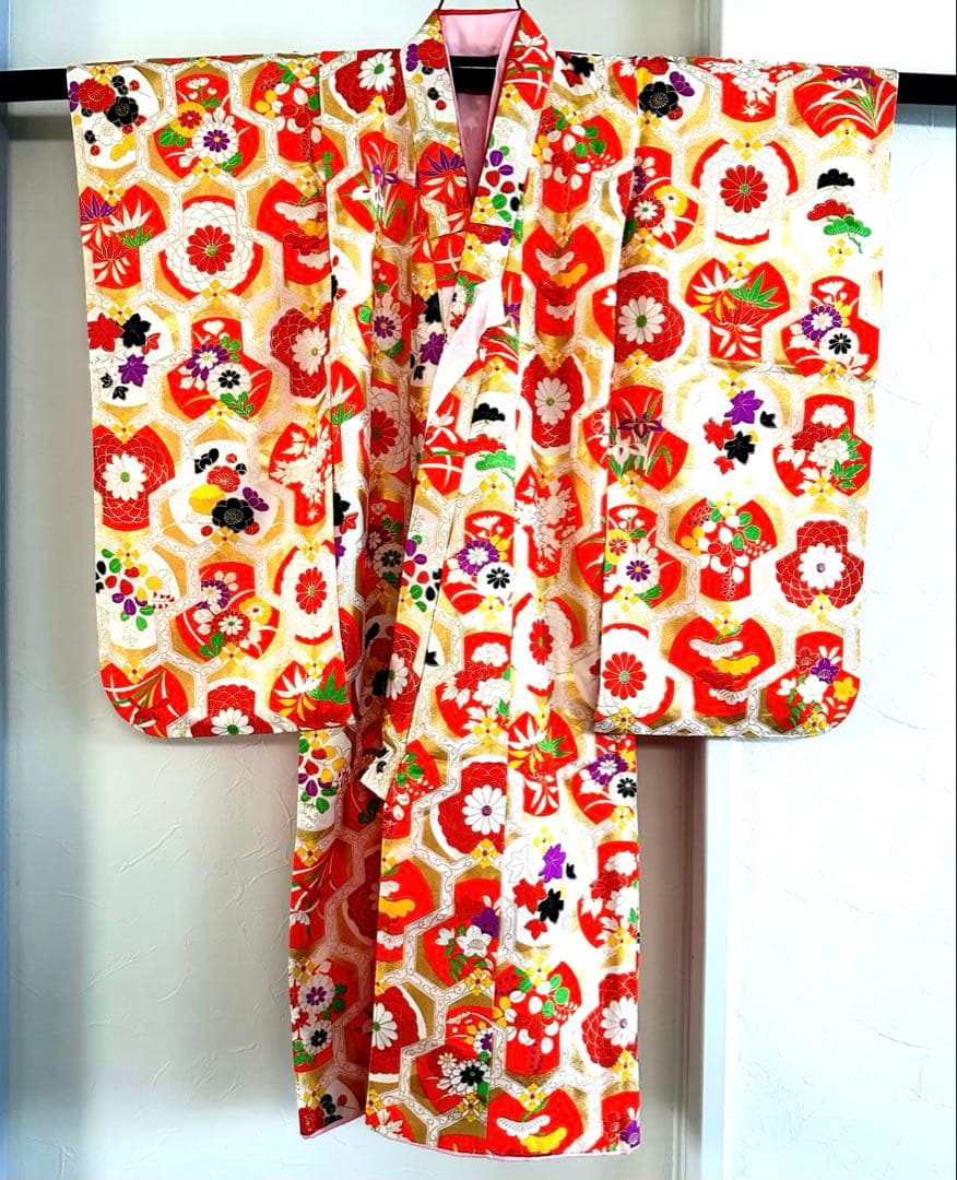 七五三 女の子 着物セット 3歳5歳 アンティーク 金彩入り レトロ柄 長襦袢付