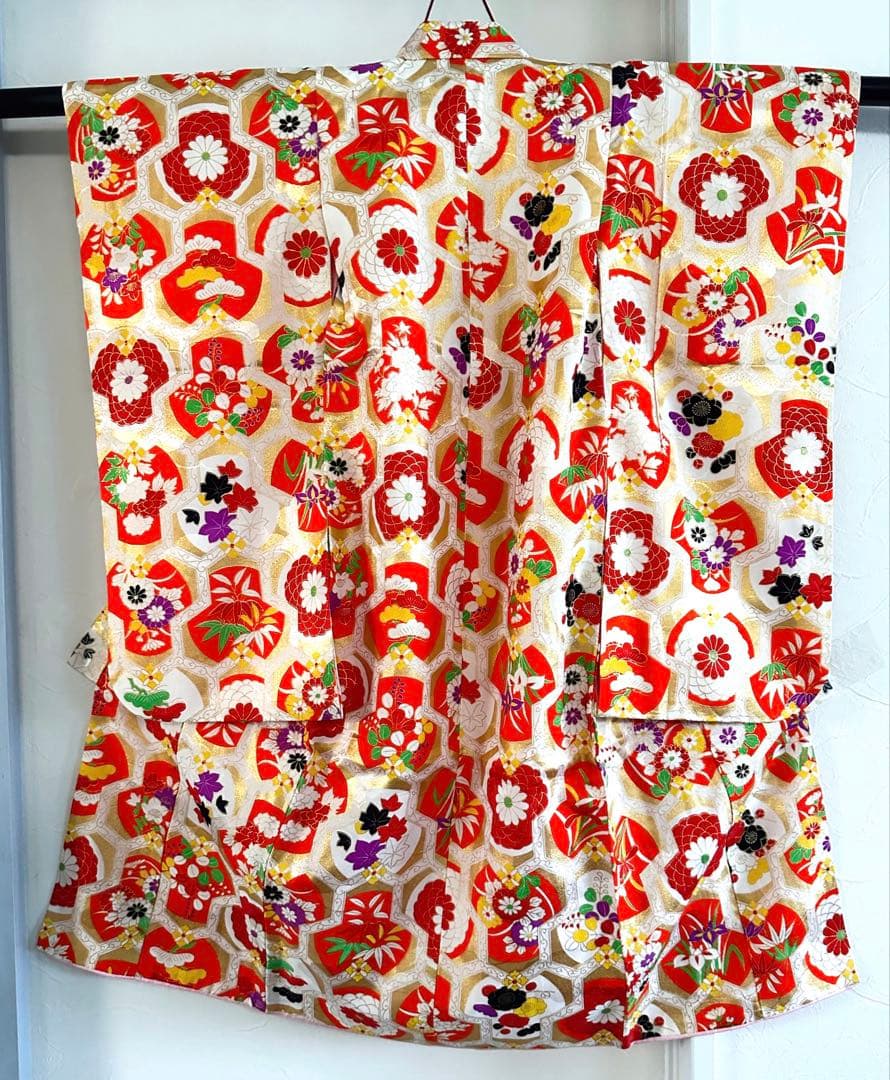 七五三 女の子 着物セット 3歳5歳 アンティーク 金彩入り レトロ柄 長襦袢付