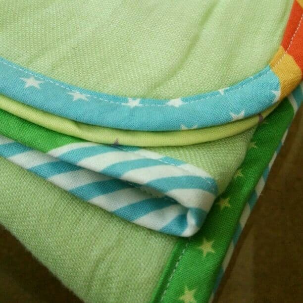 70*90☆colorキナリグリーン☆パイピングガーゼケット