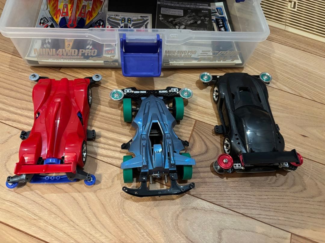 ミニ四駆セット パーツ＆収納ボックス付き - メルカリ