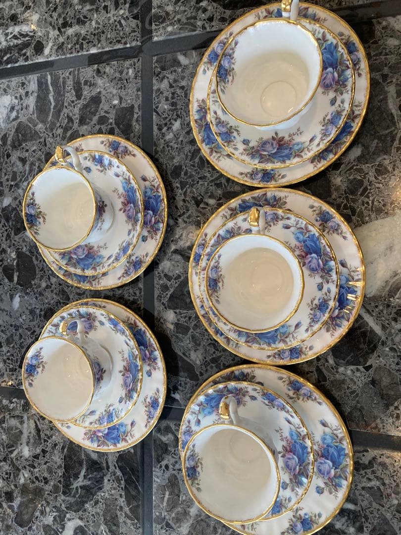 アンティークRoyal Arbert カップ ソーサー ケーキ皿セット ロイヤル