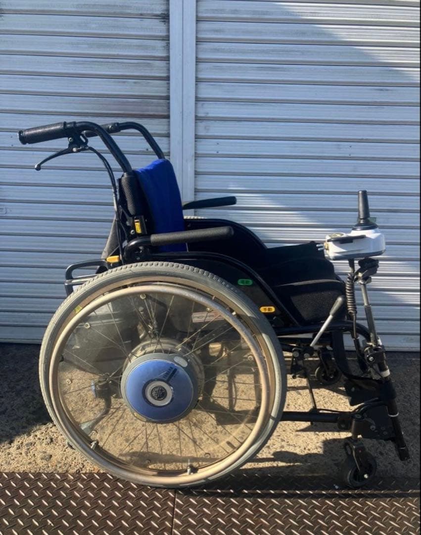 電動車椅子YAMAHA バッテリー2個　充電器付　ヤマハ　座面　座クッション