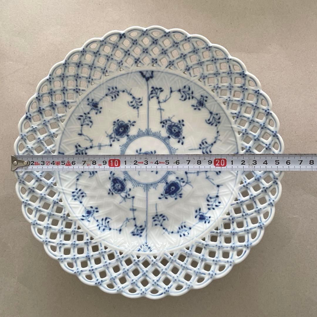 ロイヤルコペンハーゲン ブルーフルーテッド フルレース プレート25.5cm