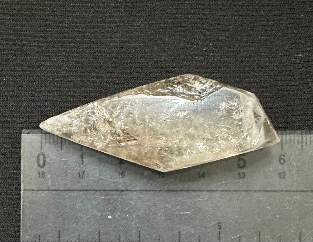 煙彩星矢　新潟産虹彩煙水晶